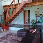 Hermosa Casa A Una Cuadra Del Lago