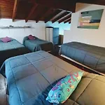 Hermosa Casa A Una Cuadra Del Lago
