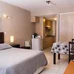 San Martin Suites