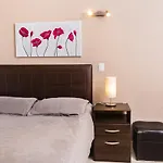 San Martin Suites
