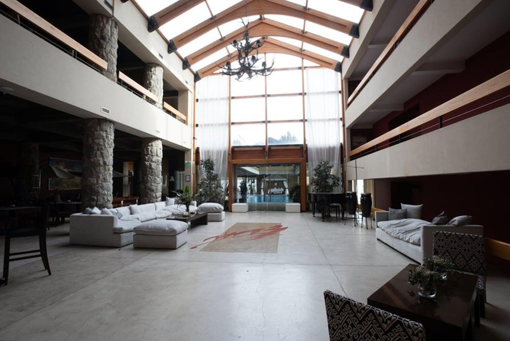 Hotel Cacique Inacayal Hotel&spa