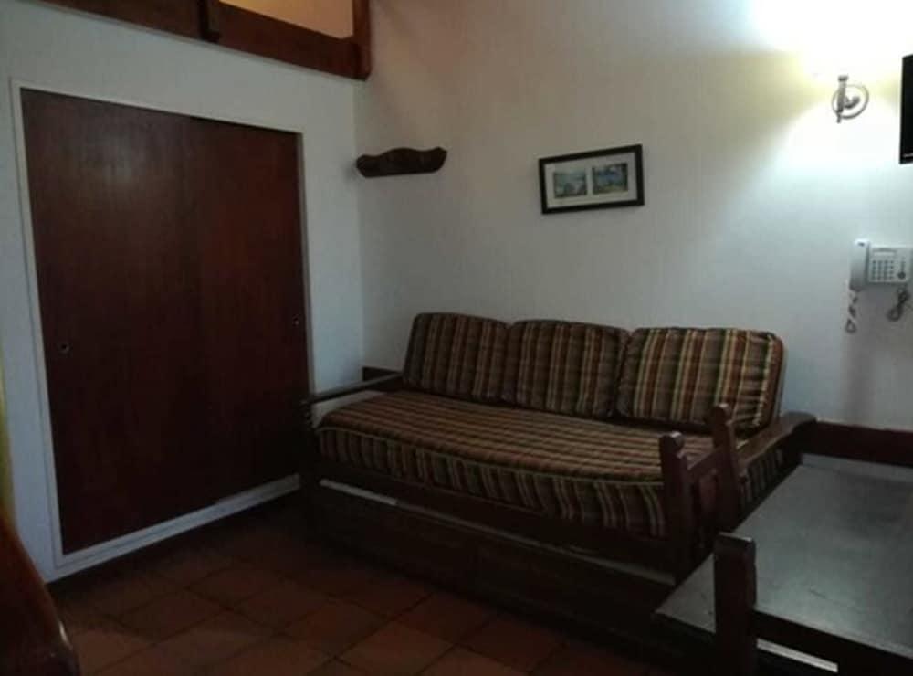 Casa Del 3*