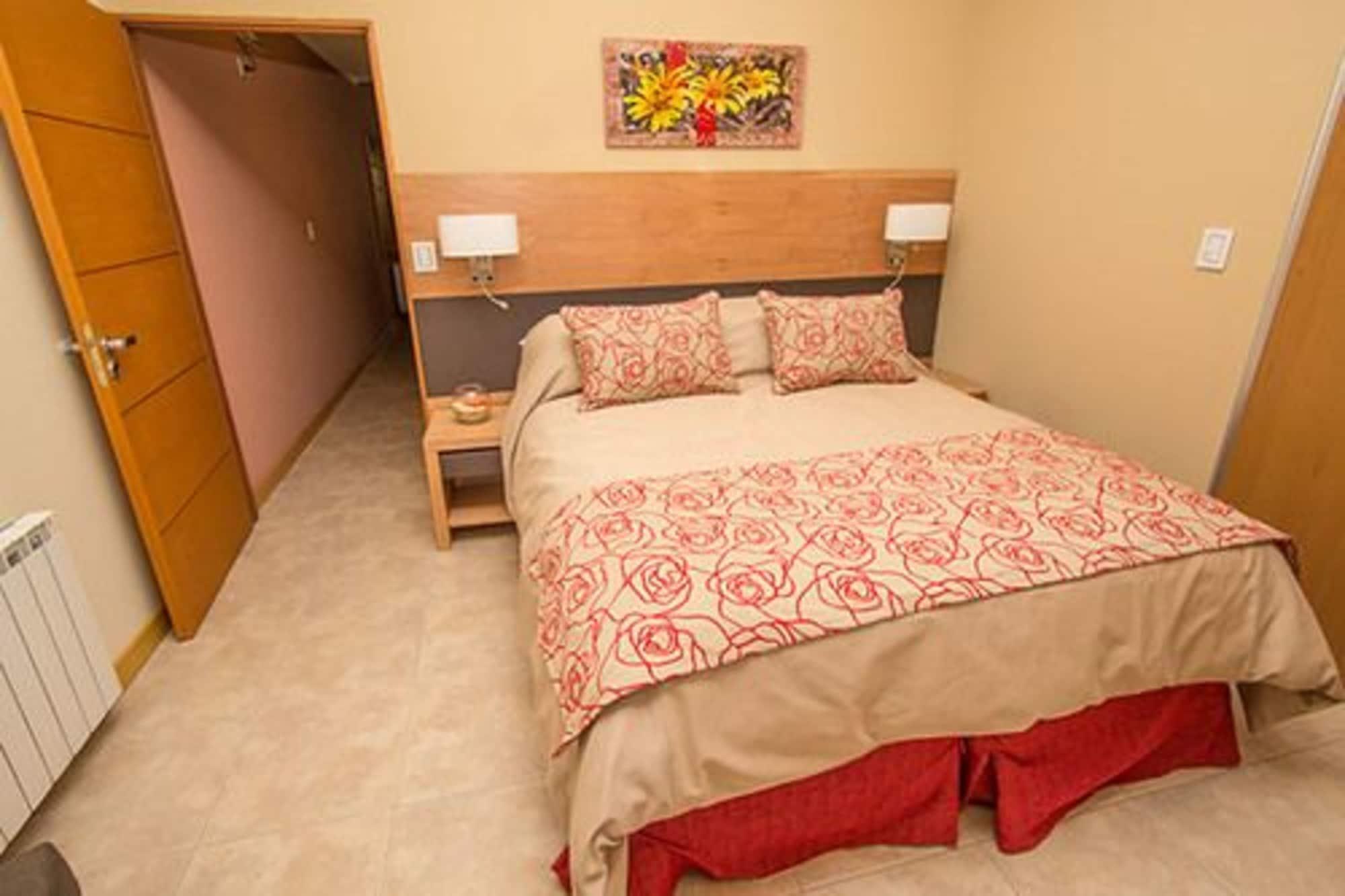 Aparthotel Robles & 3*