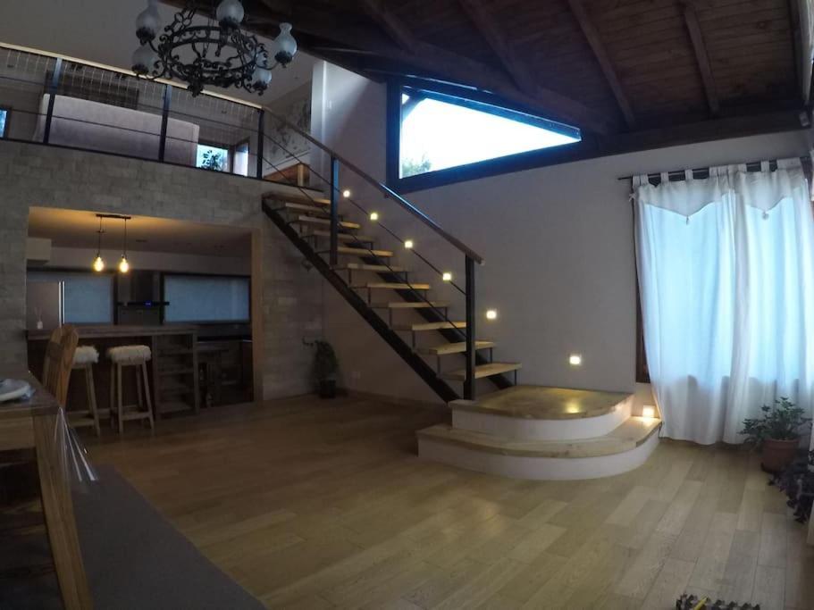 La Cabana De *