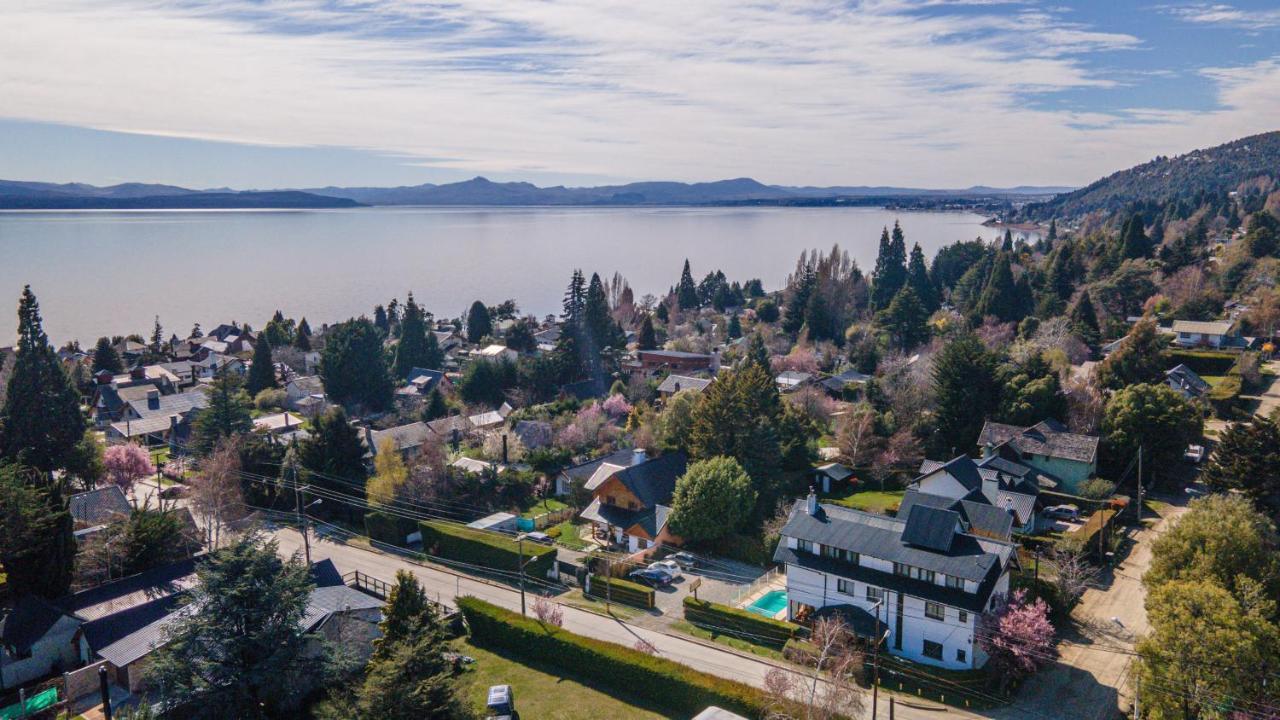 Le Charme Con Piscina Y Parking San Carlos de Bariloche