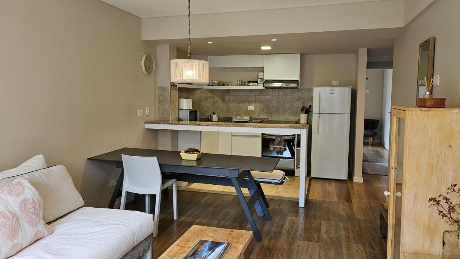 Departamento En San Carlos De Bariloche, Argentina *