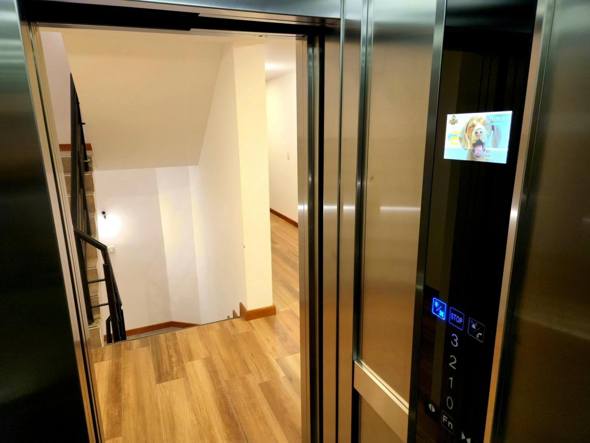 Departamento - Vista Y Bosque -
