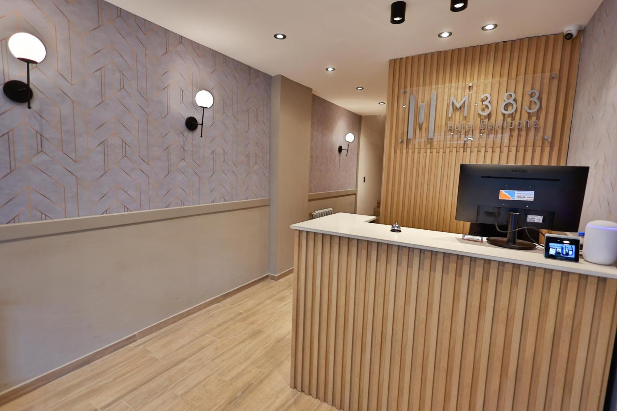 Hotel M383