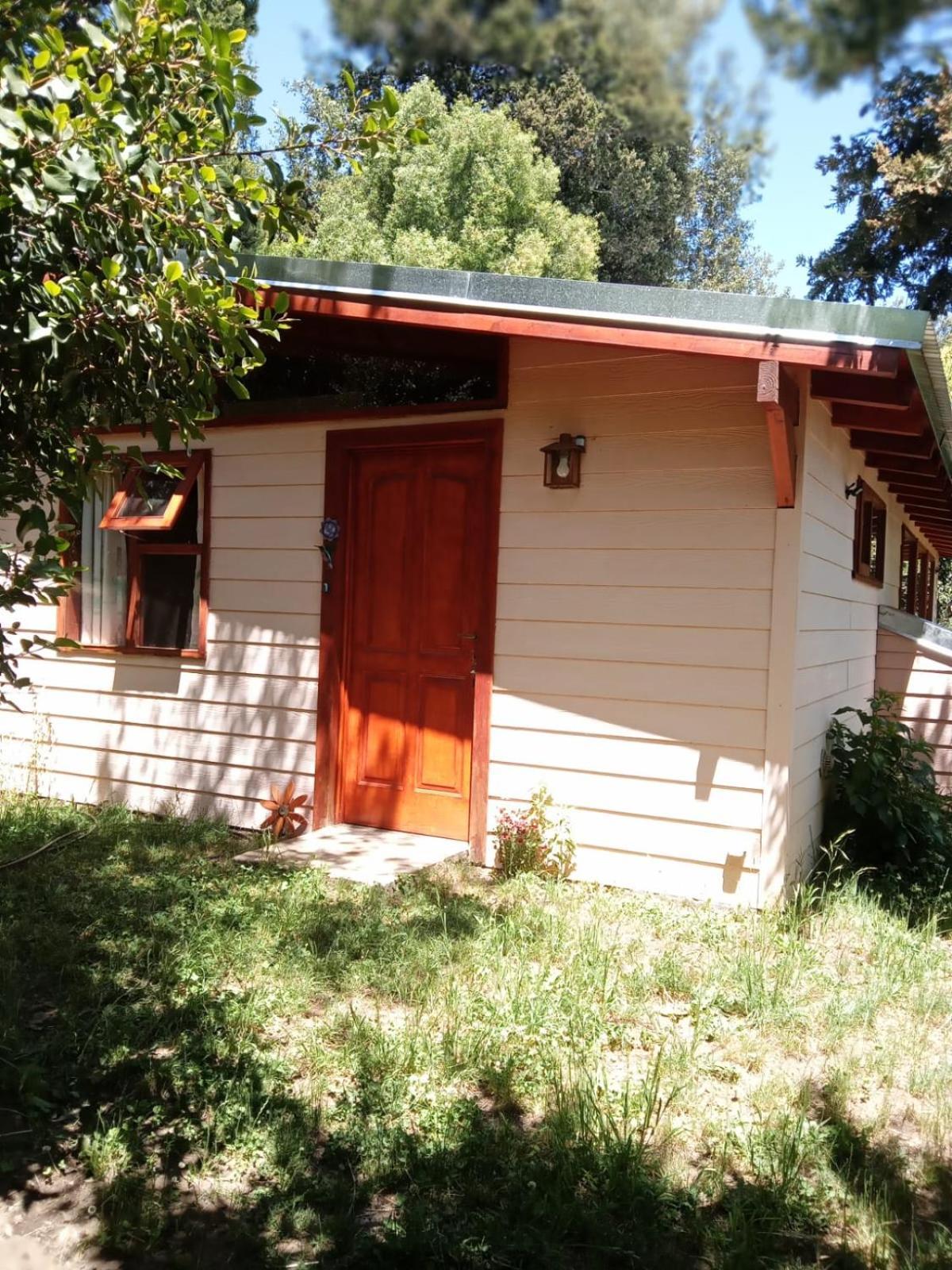 Chalet La Casa Rosa Del Bosque San Carlos de Bariloche