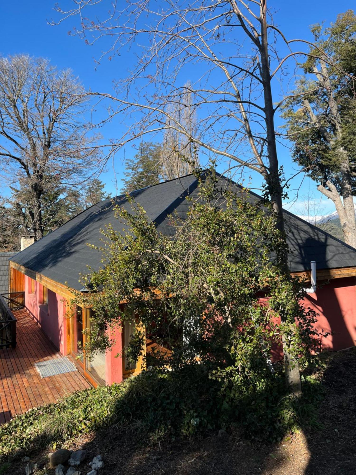 Azul Lodge *
