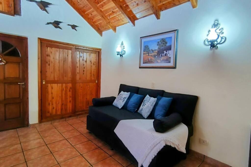 Circuito Chico Hermoso Jardin Apartamento