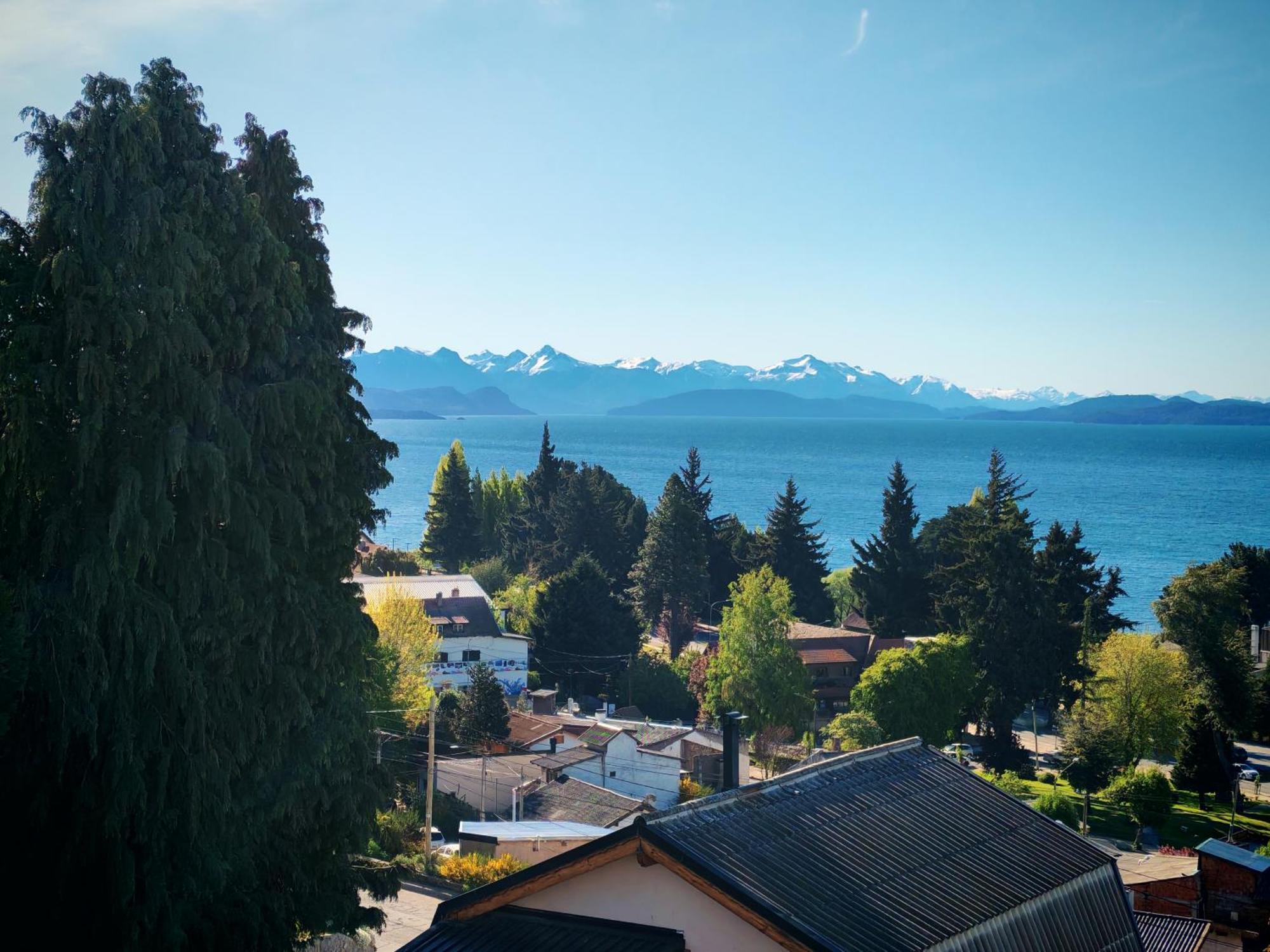 Apartamento A4- Departamento Centrico, Amplio Y Con Hermosa Vista Al Lago!