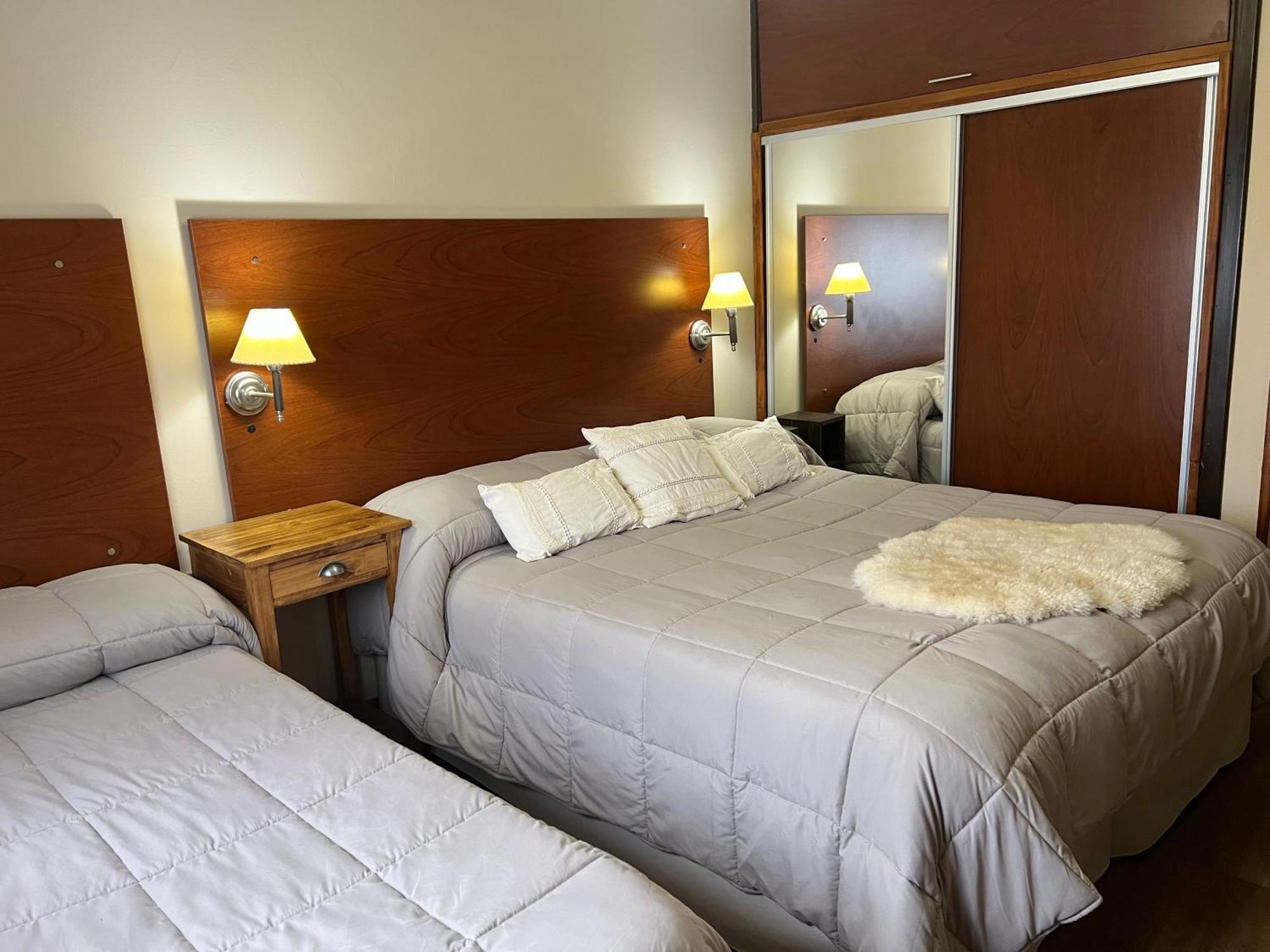 Hotel Le Charme Con Piscina Y Parking 3*