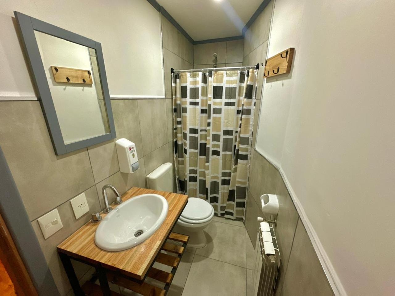 Laku Guest house *