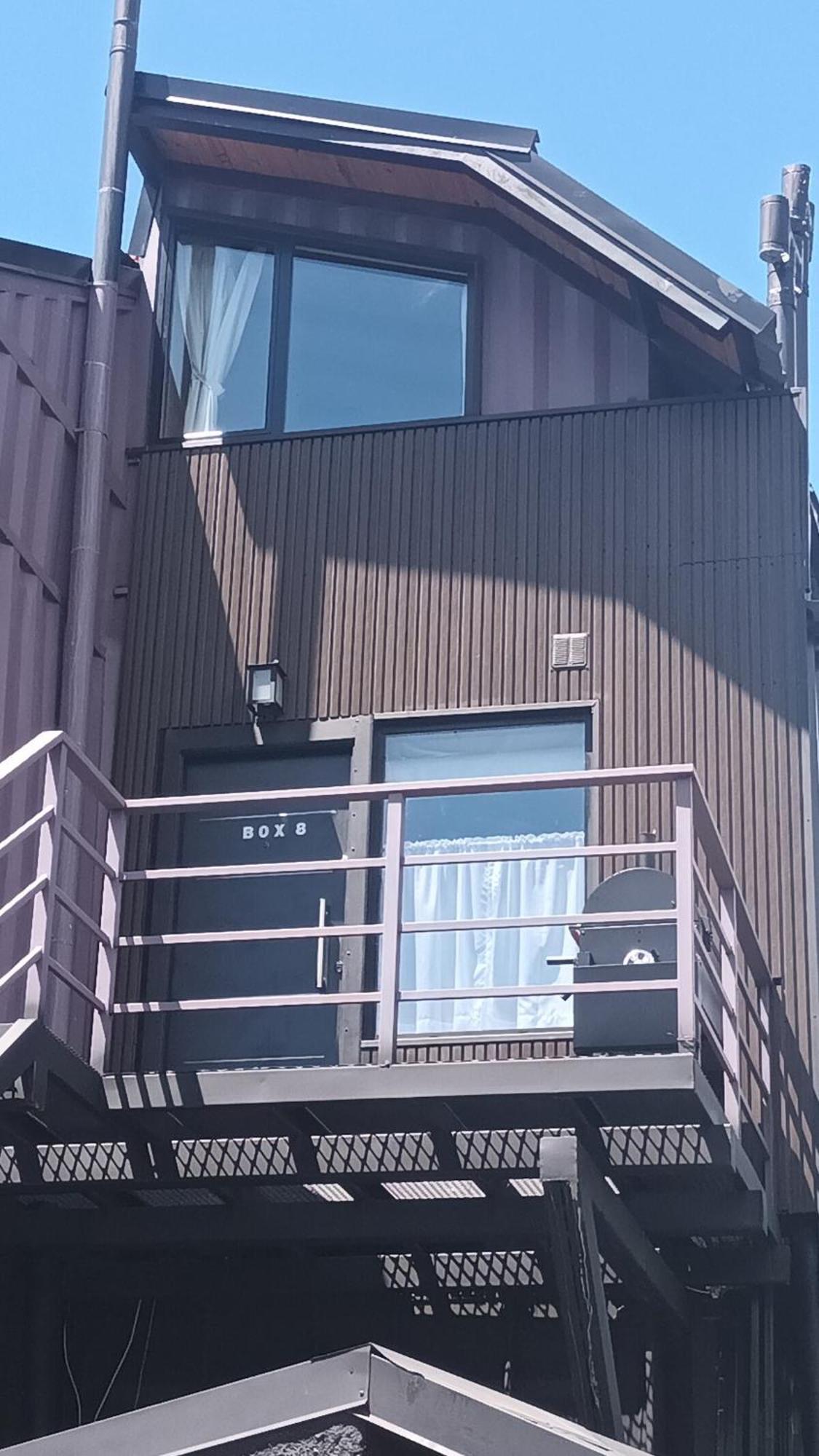 Box 8 - Puerto Nevado * San Carlos de Bariloche
