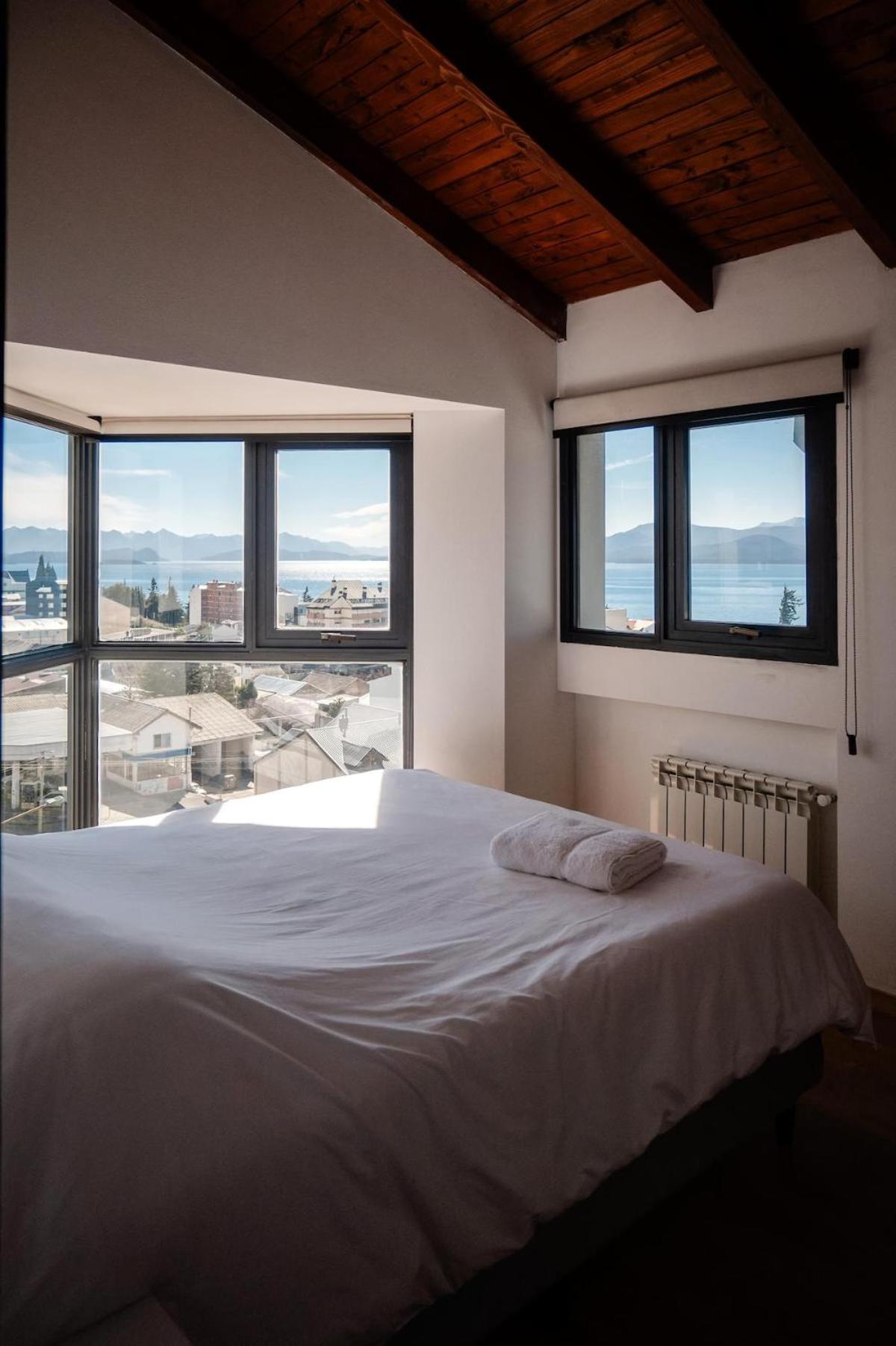 Departamentos Centricos Con Vista A La Montana Y Al Apartamento