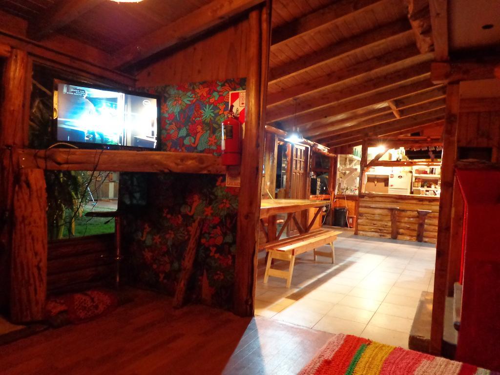 Hostal Wood House *