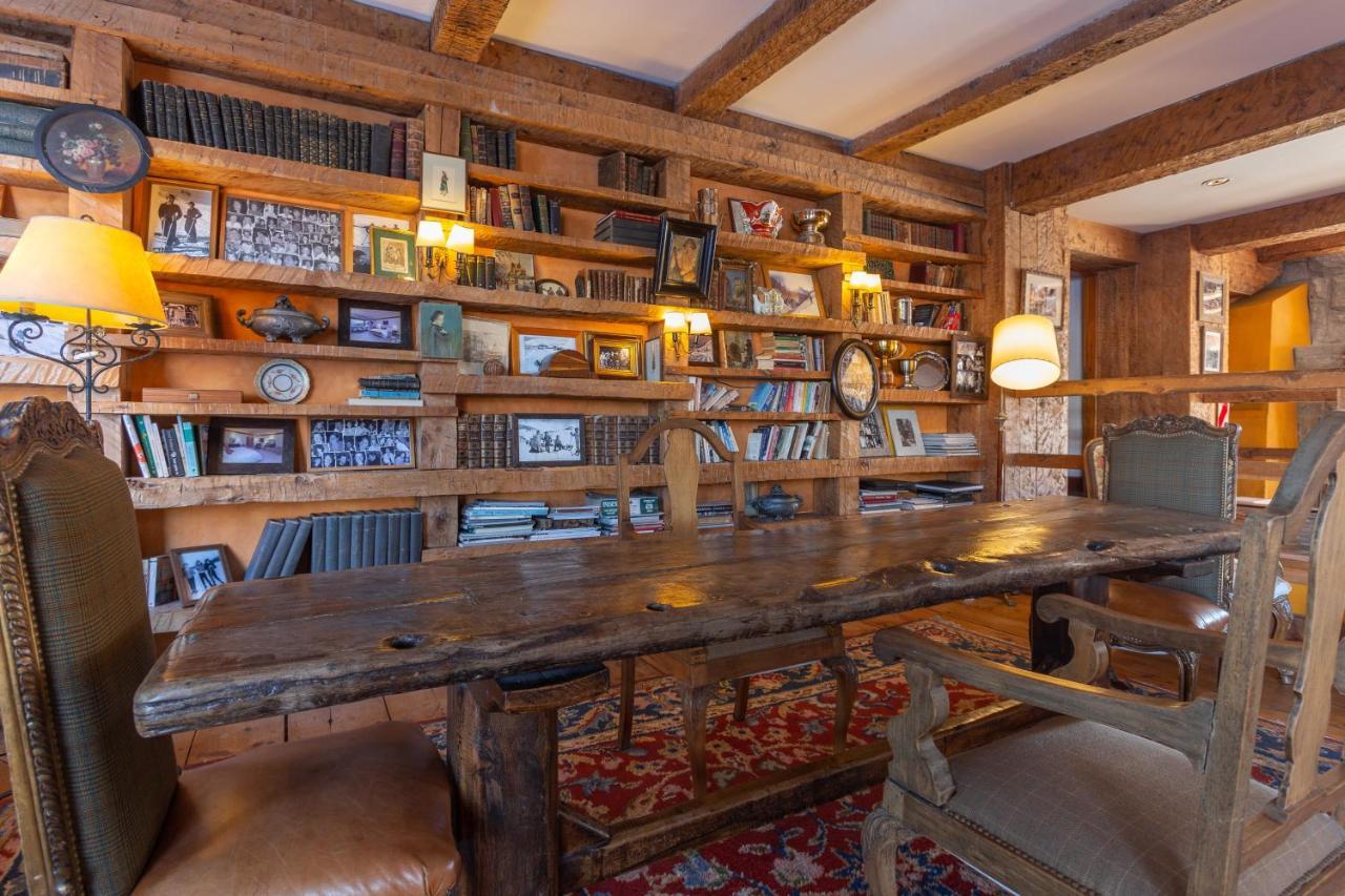Hotel Pire Hue Ski In & Ski Out 4*