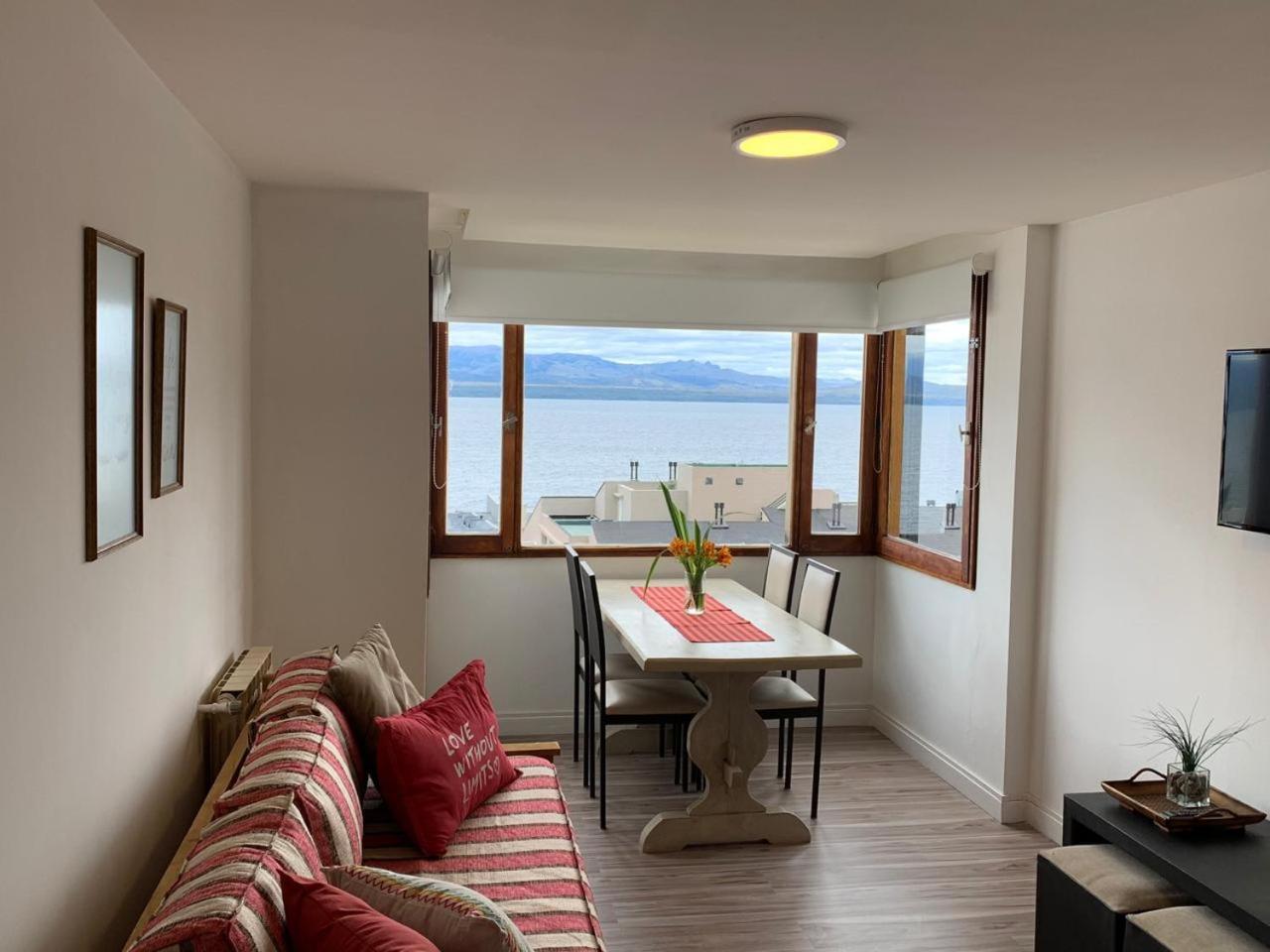 Vista Al Nahuel Huapi Apartamento San Carlos de Bariloche