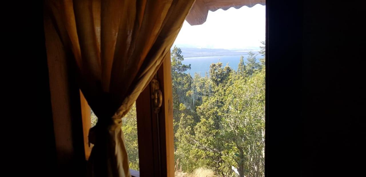 Con Increíble Vista Al Nahuel Huapi Chalet *