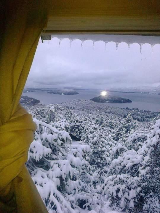 Con Increíble Vista Al Nahuel Huapi Chalet *