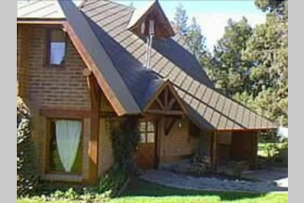 Chalet Casa Familiar En El Bosque