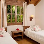 Pailahue Lodge & Cabanas