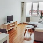 Departamento céntrico con vista al lago