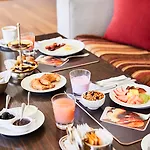 El Casco Art Hotel