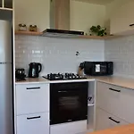 Moderno Y Luminoso Con Vista Al Lago!