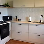 Moderno Y Luminoso Con Vista Al Lago!