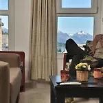 Deleitate Con Las Vistas Al Lago Y Montanas En El Centro De Bariloche