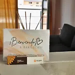 Hospedate En Depto Centrico Con Balcon Y Vista A Los Cerros
