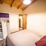 Casa En Entorno De Bosque, Cerca De Playas Y Cerros