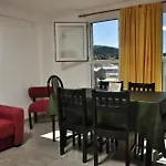 Depto Centrico En Edificio Con Primer Bar De Altura.
