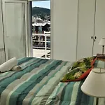 Depto Centrico En Edificio Con Primer Bar De Altura.