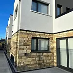 Ziba Duplex