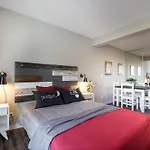 A12 - Elegante Y Confortable Estudio