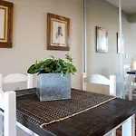 A12 - Elegante Y Confortable Estudio
