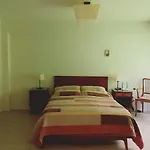 Departamento Centrico Quila Quina - Centrico Y Amplio