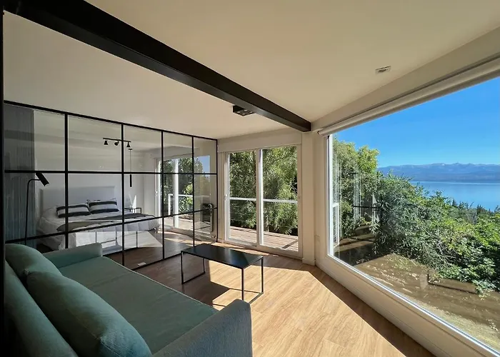 Moderno Y Luminoso Con Vista Al Lago!