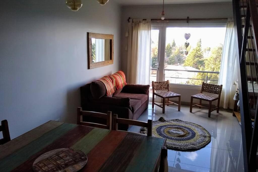 Duplex 2 Dorm Vista Al Lago: Lo De Gra Y Cachito Apartamento