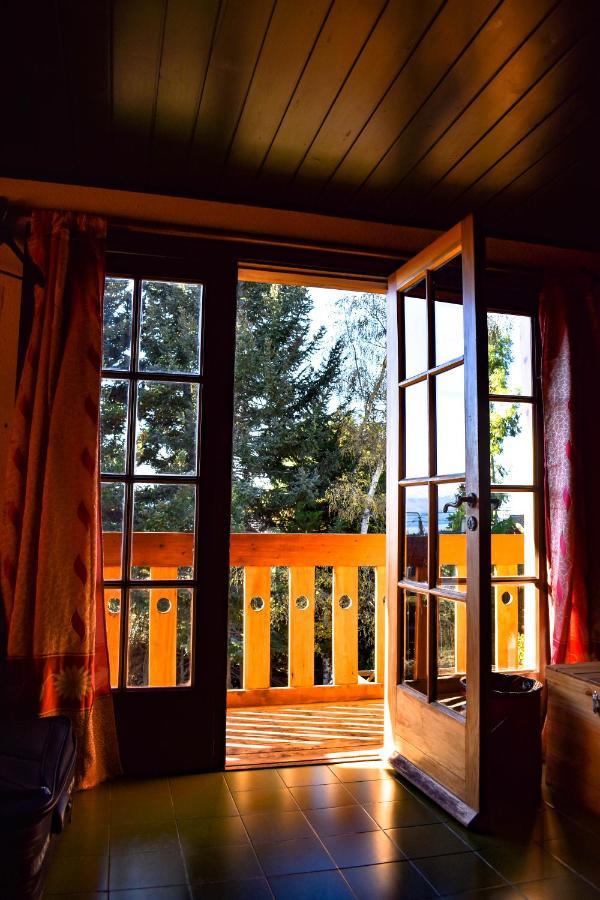 Hostal Valhalla *