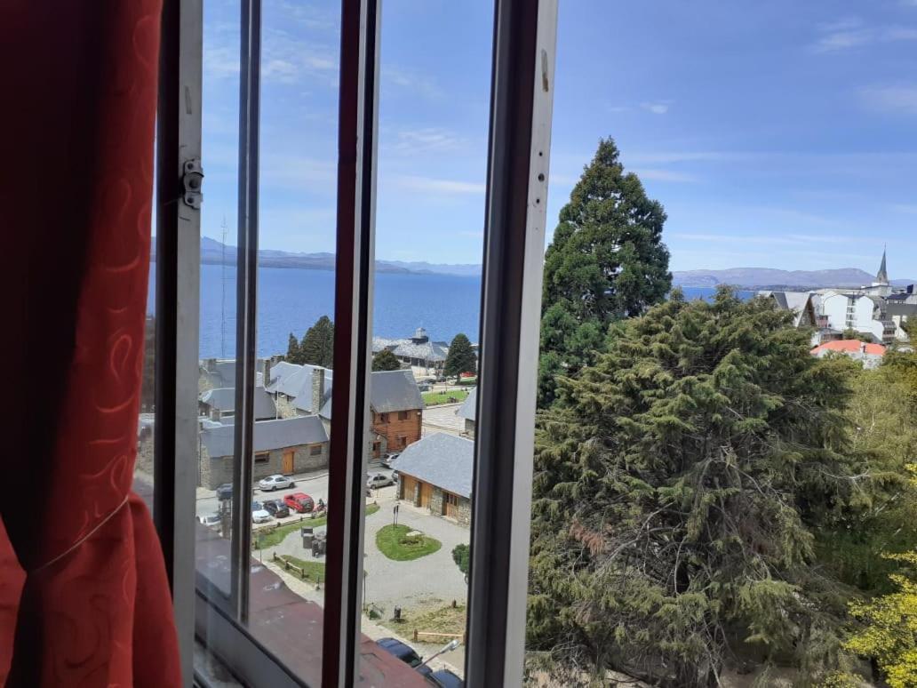 Apartamento mirando el lago San Carlos de Bariloche