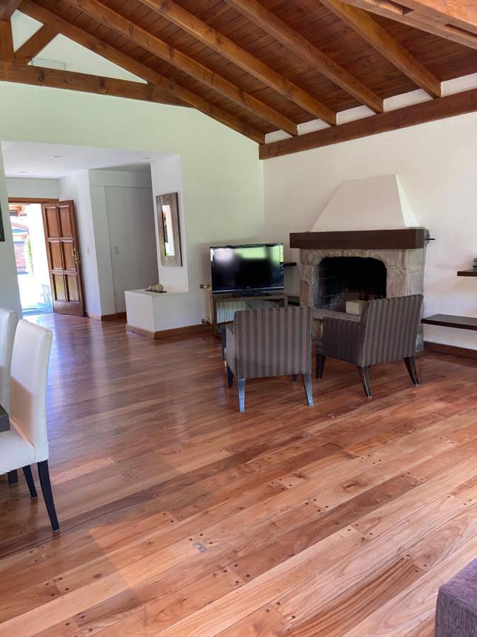Confortable Casa En El Km 6 Сasa de vacaciones San Carlos de Bariloche