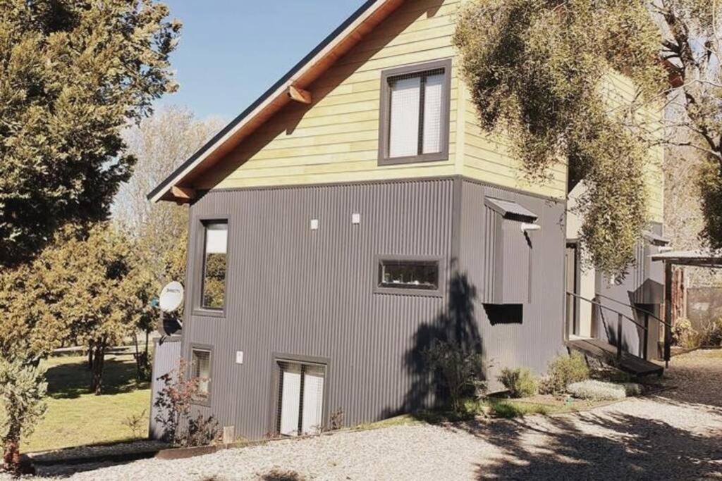 A Estrenar Con Sonido Y Vista De Arroyo San Carlos de Bariloche
