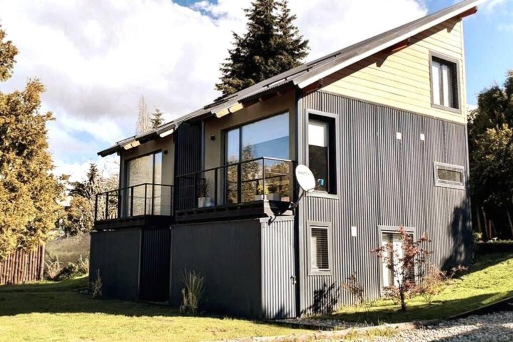 Chalet A Estrenar Con Sonido Y Vista De Arroyo San Carlos de Bariloche