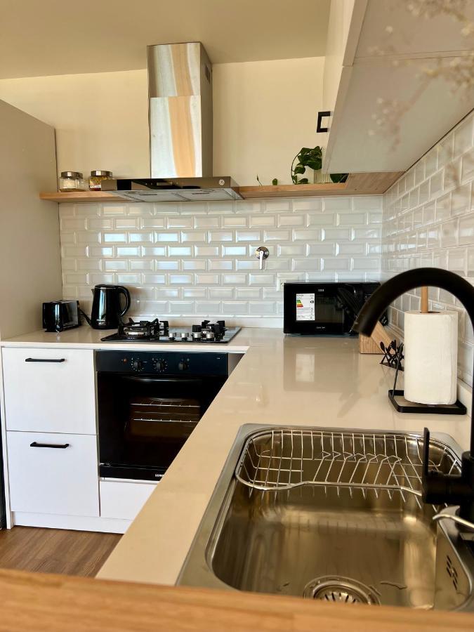 Apartamento Moderno Y Luminoso Con Vista Al Lago! *