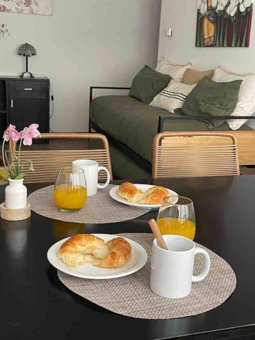 Apartamento Comfort Cochera Cercano Centro Wifi 300mb-seg *