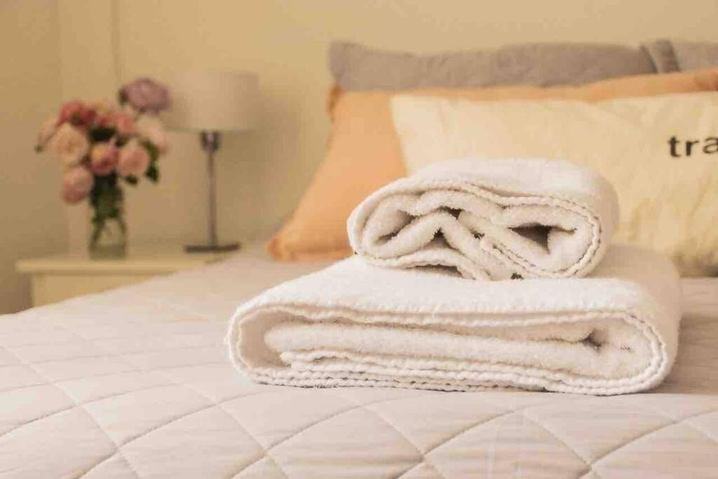 Apartamento Comfort Cochera Cercano Centro Wifi 300mb-seg